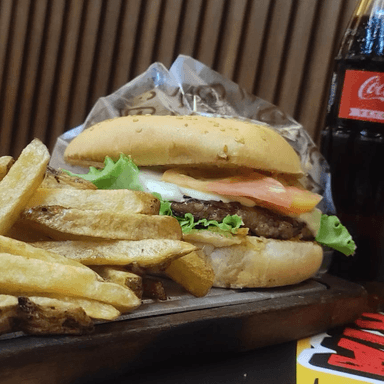 Hamburgesa+papas+bebida