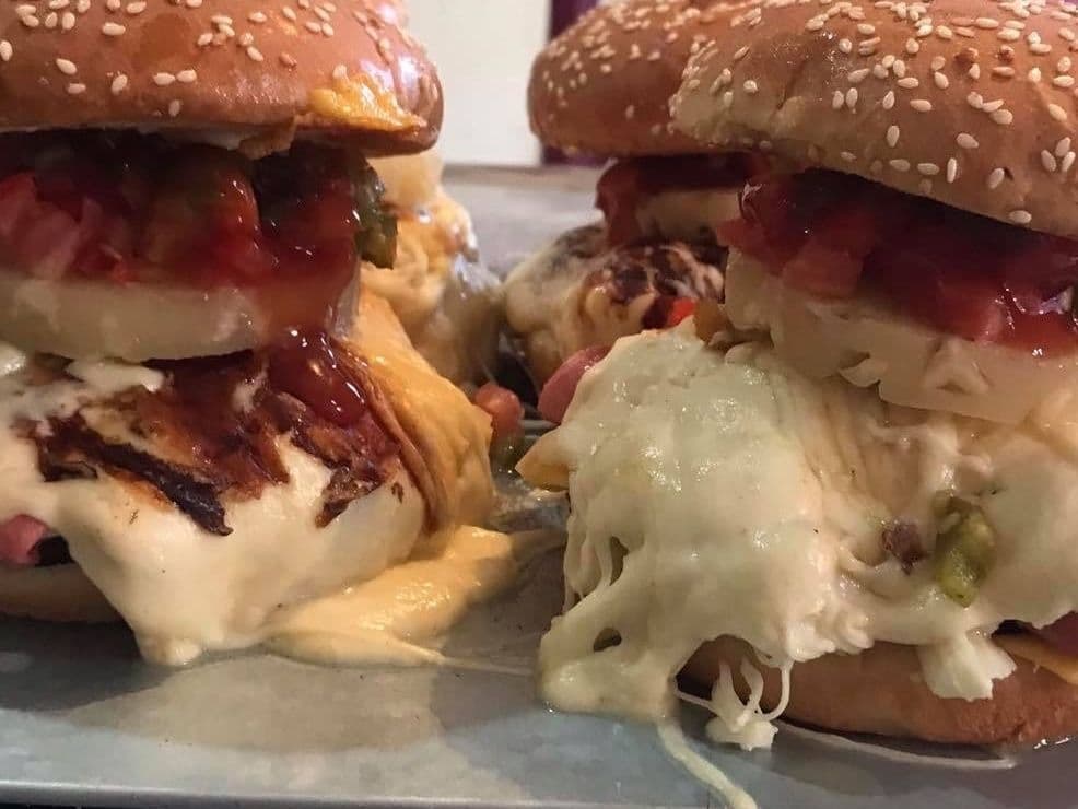 Hamburguesa Especial con Tocino
