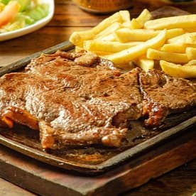 🐖 Lomo de Cerdo Sazonado + Papas Francesas