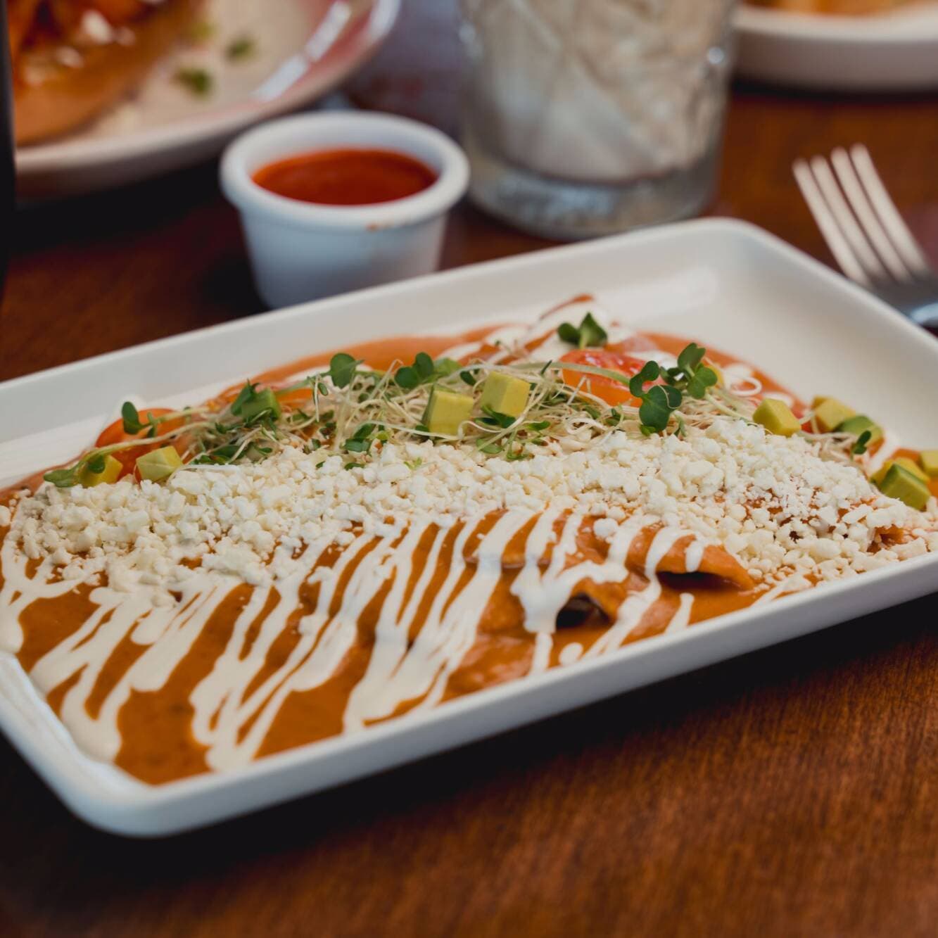 Enfrijoladas de Chilorio de Marlin