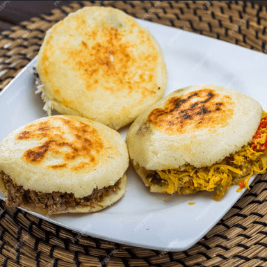 ARMA TU AREPA+GASEOSA MINI