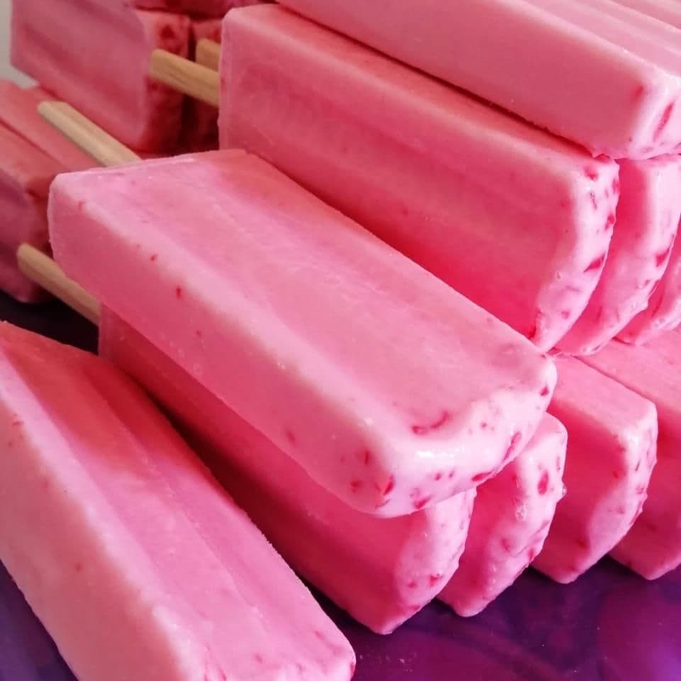 Paleta de hielo de crema varios sabores artesanal