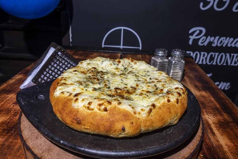 DOS SANTOS PIZZERIA