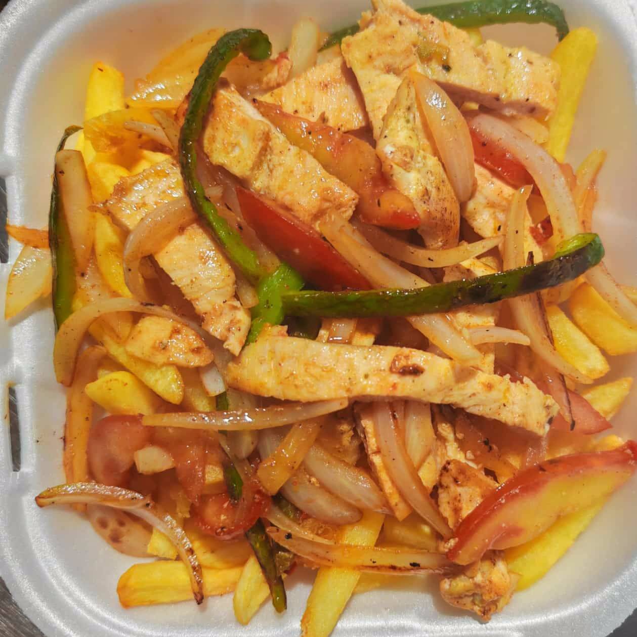 Papas con Fajitas de Pollo Grande