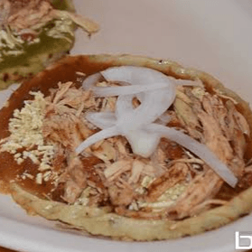 4 Picaditas de tomate con pollo
