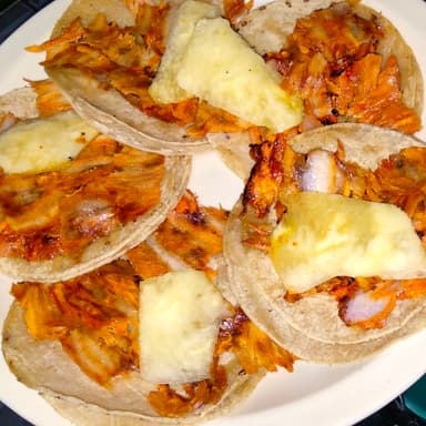 4 Tacos de Pastor + Papa con Mantequilla