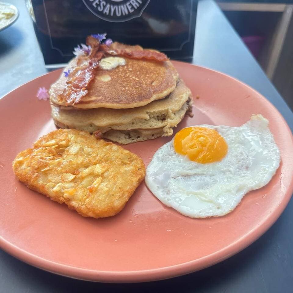 DESAYUNO AMERICANO COMBO