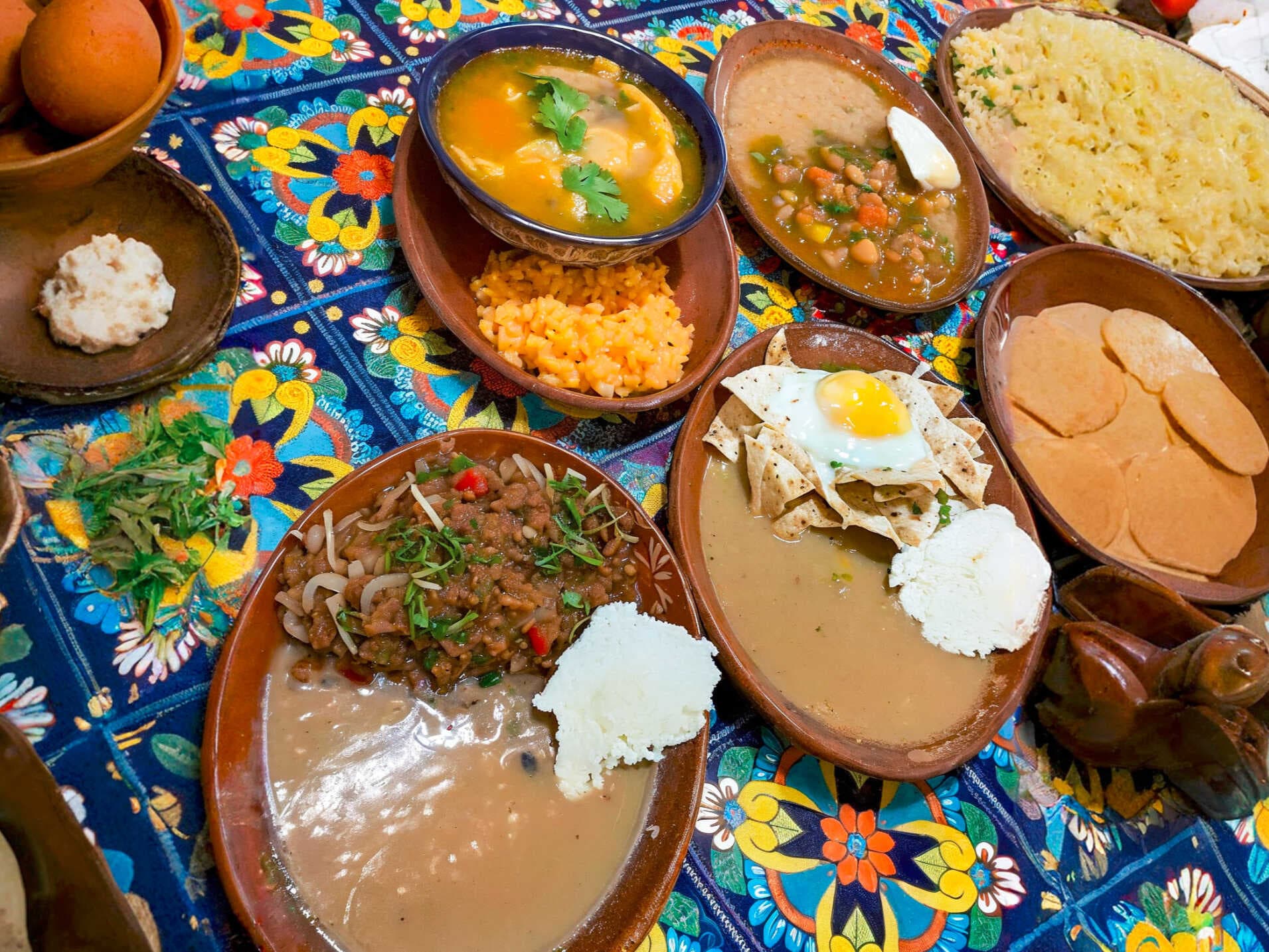 El Tejaban Auténtica Comida Sinaloense