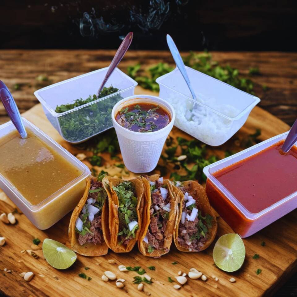 Combo 4 Tacos de Birria + Consome