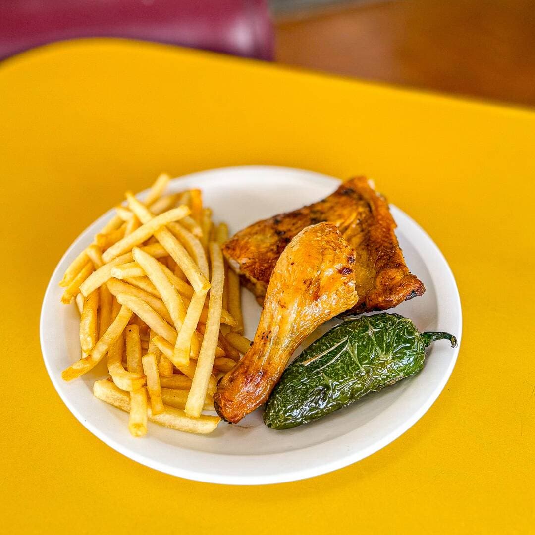 Box Lunch 1/4 Pollo con Papas