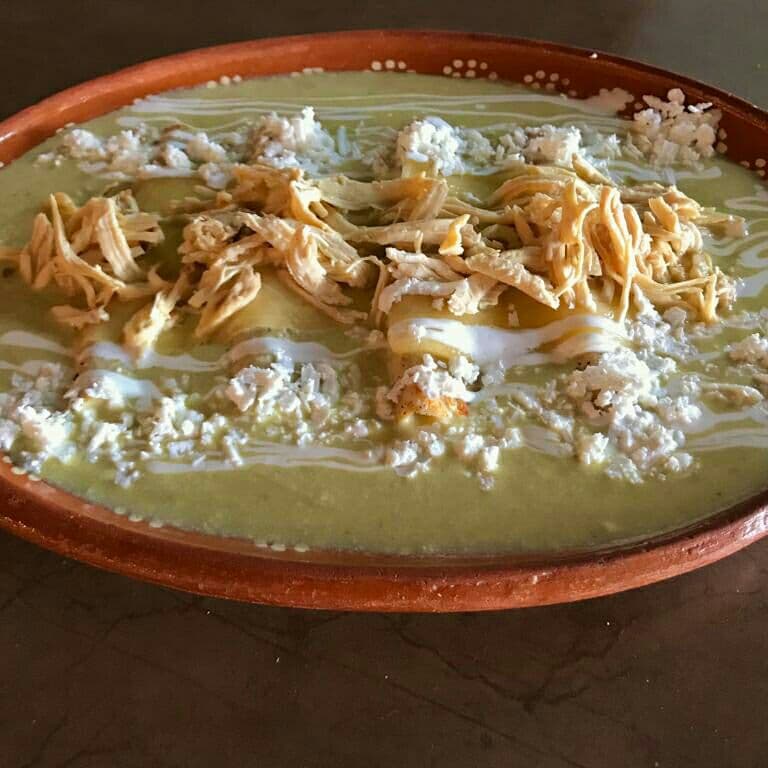 Enchiladas Suizas + Agua del día