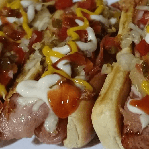 Orden de Hot Dogs Especiales 3 Piezas