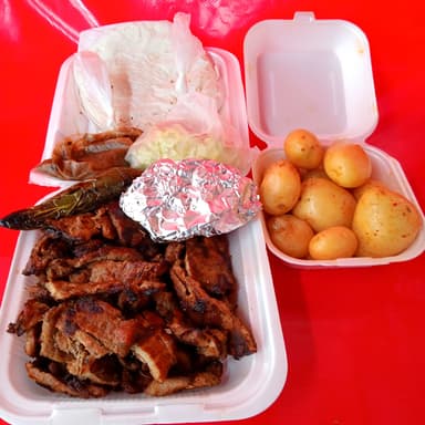 1 orden mixta carne y costilla