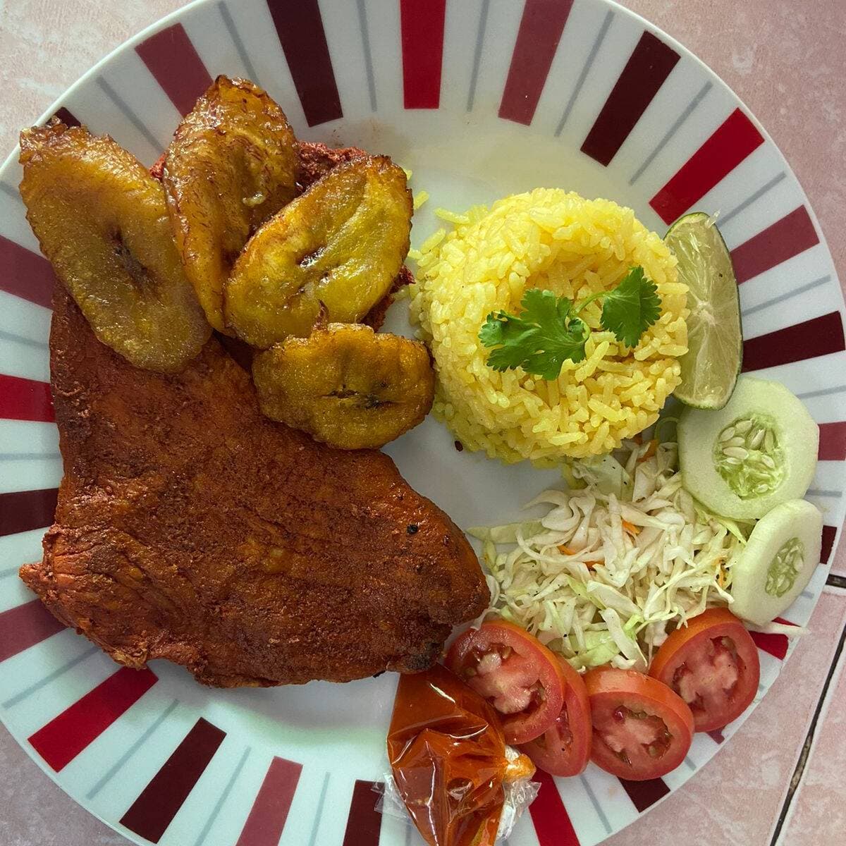 Puerco Frito Rojo