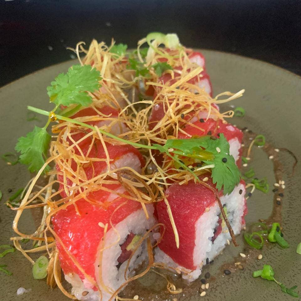 Tuna roll