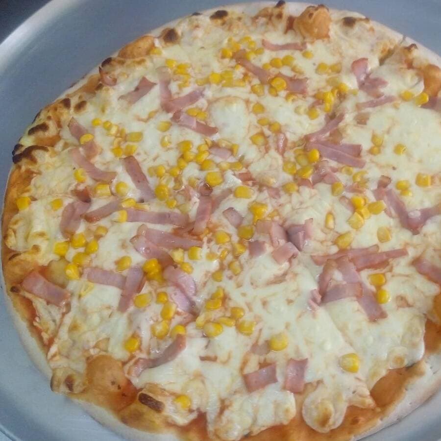 Combo-Pizza Mediana + 2 Rollos Pizza + Beb. 1.5Lt