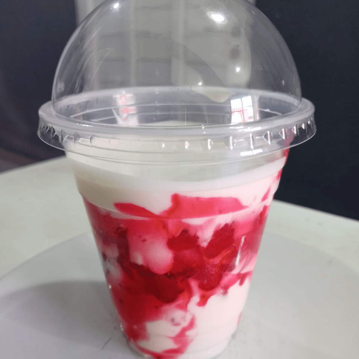 Fresa con crema (12oz)