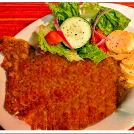 Bistec de Cerdo Empanizado