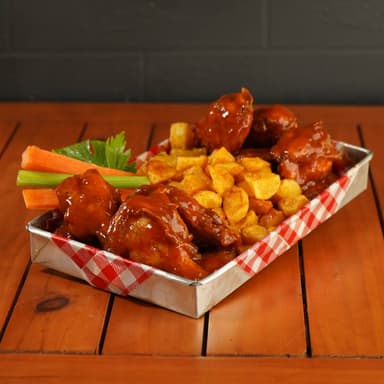 Combo 1 Alitas con Papas Criollas X 6 Uds