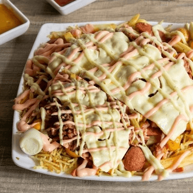 Salchipapa Mixto de la Casa