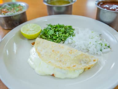 Combo-Quesadilla +Bebida