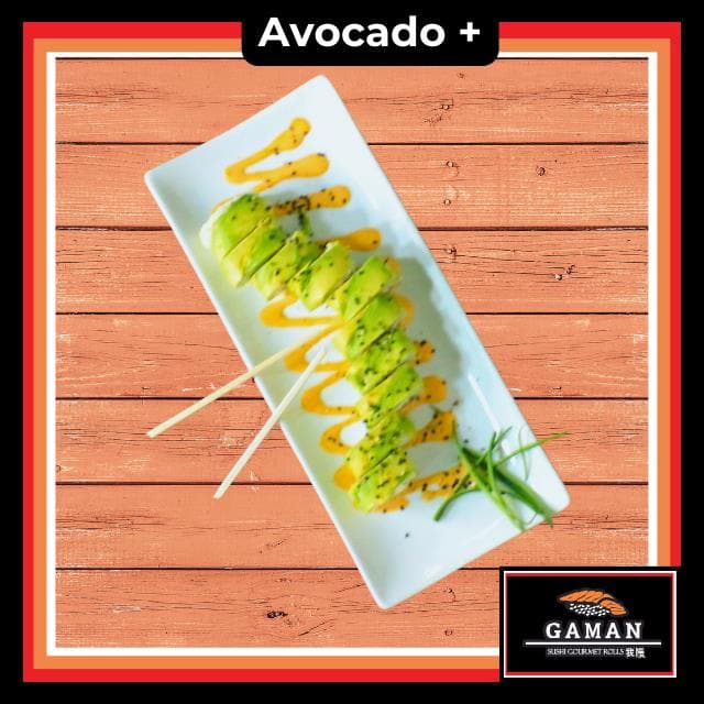 Rollo avocado salmón frío especial