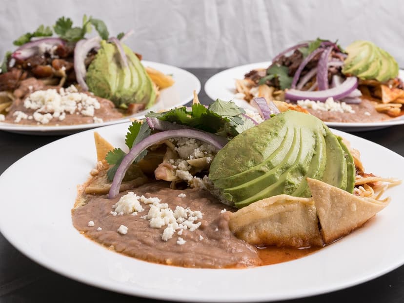 EL DIEGO CHILAQUILES, LICUADOS Y MÁS