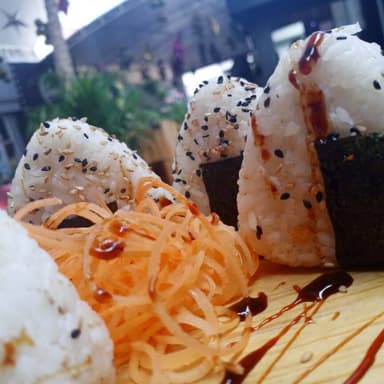 Oniguiri También Conocido como Omusubi