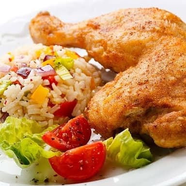 Pollo Frito con Guarniciones