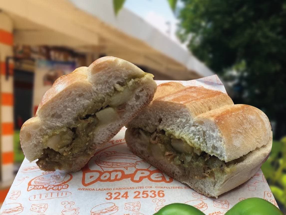 Torta Deshebrada Verde