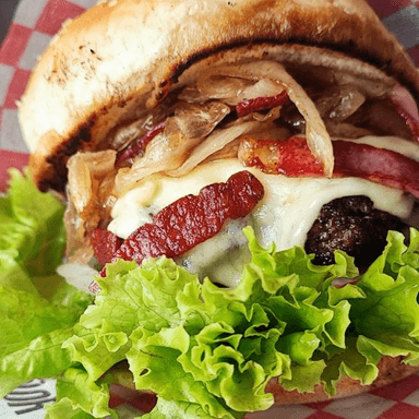 Hamburguesa con Cebolla Caramelizada