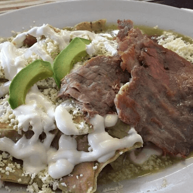 CHILAQUILES CON ASADA