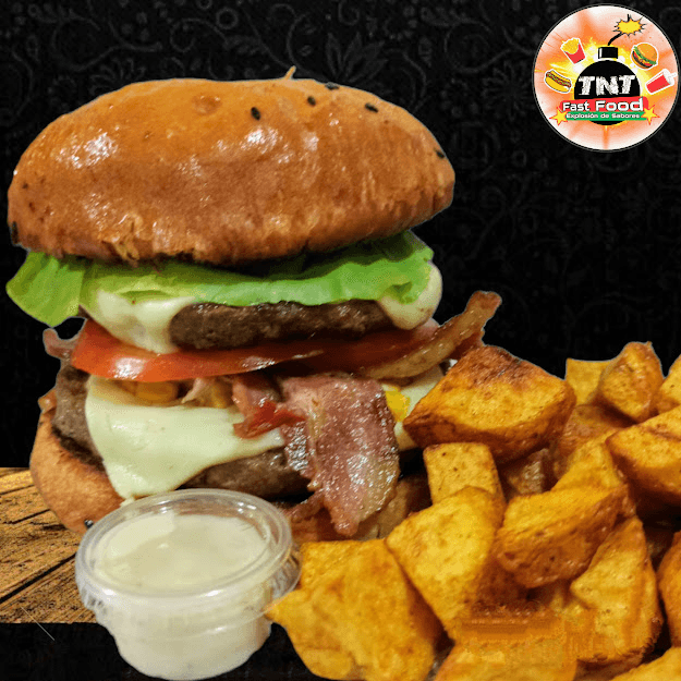 Hamburguesa Doble Carne Angus mas papitas criollas