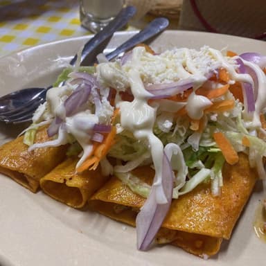 Enchiladas de Queso (3)