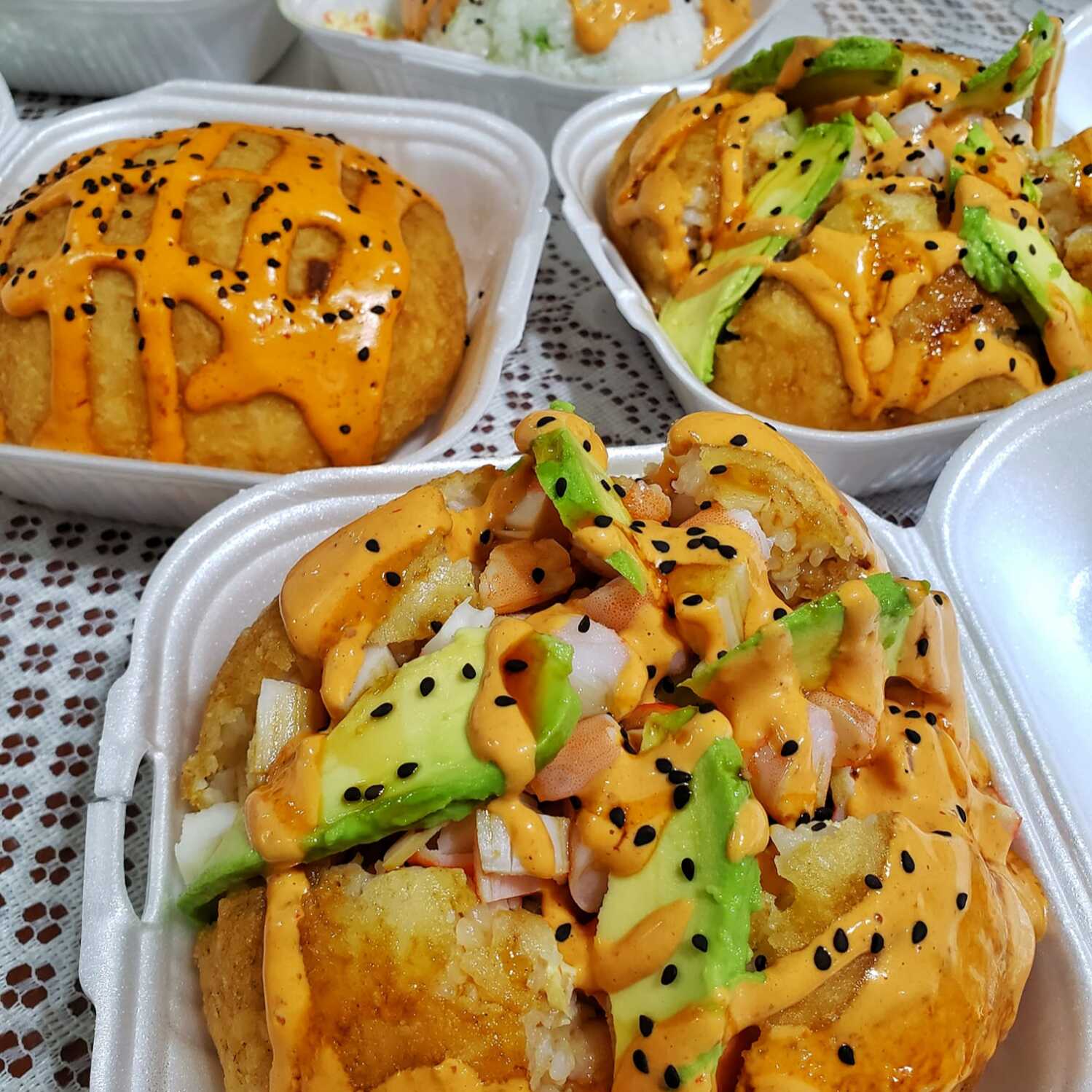 NUEVOS SUSHI BALLS  ELIGE ENTRE 11 SABORES