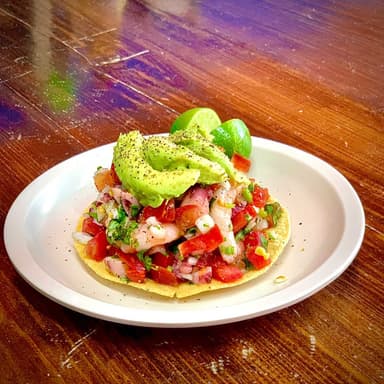Tostada de Camarón y Pulpo