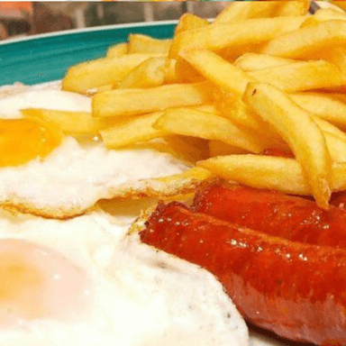 BISTEC + HUEVO + CHORIZO LA ALEMANA