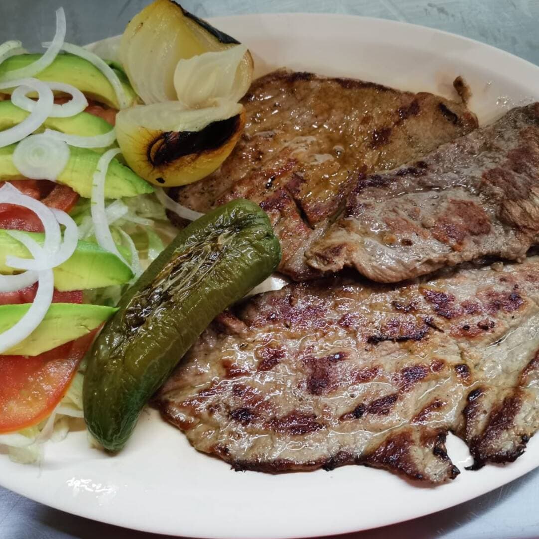 Bistec con Ensalada