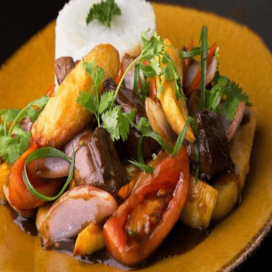 Lomo Saltado Peruano