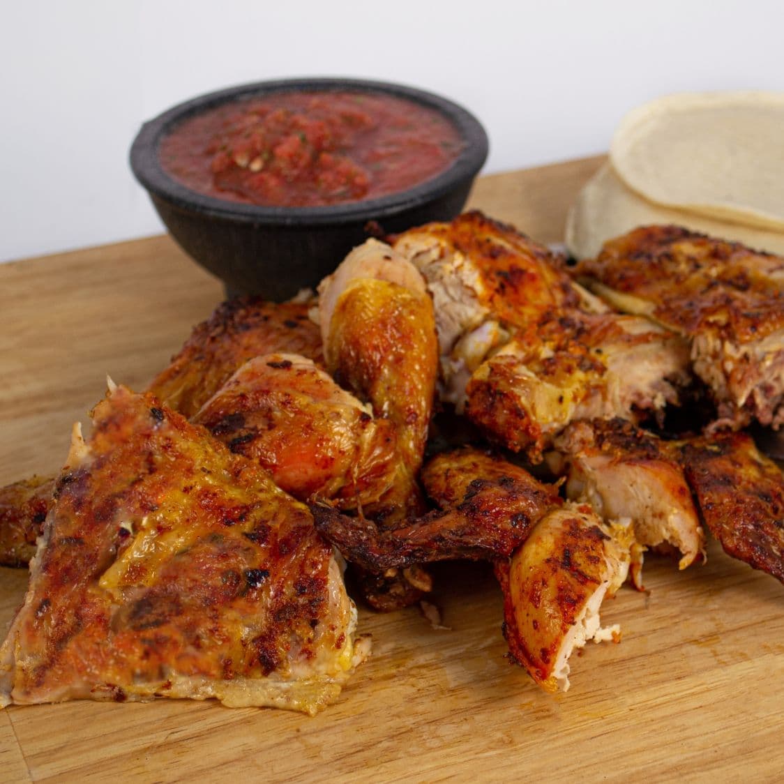 1 Pollo + Salsa y Tortillas