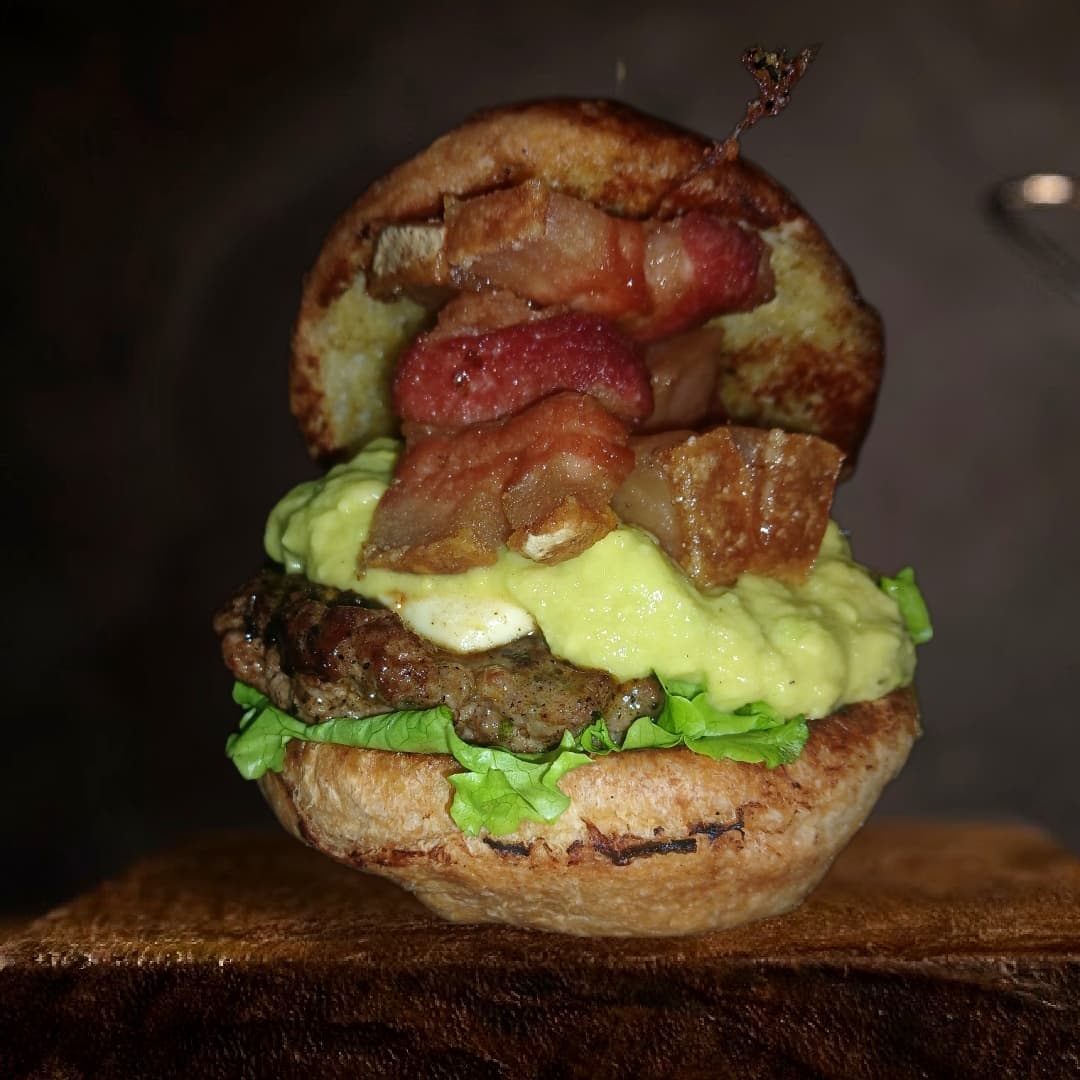 Burger Pork Belly 200gr + Papas