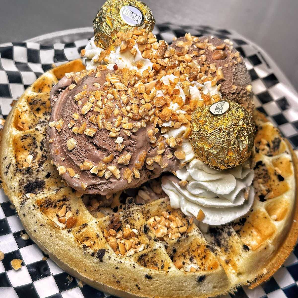 FERRERO WAFFLE