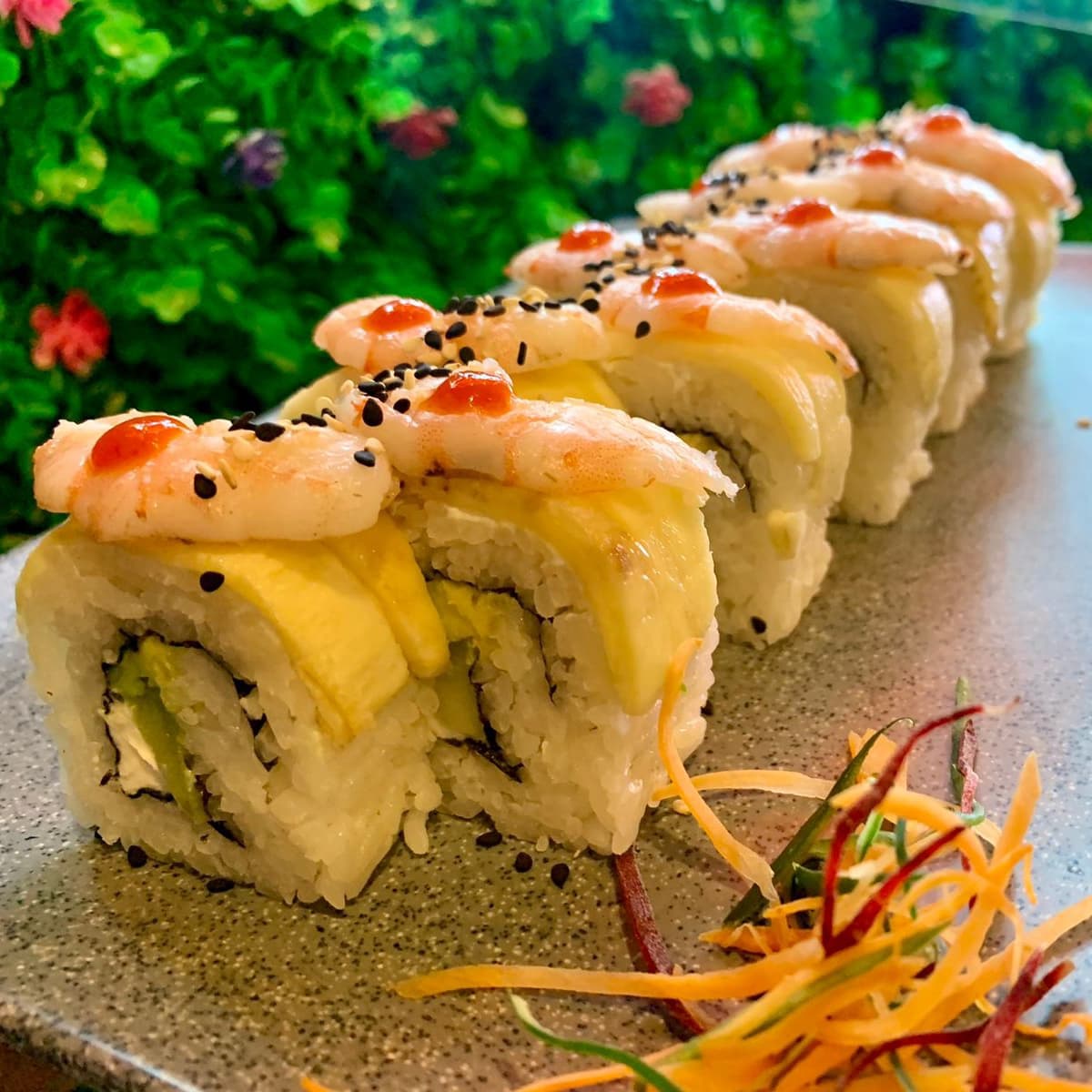 Maki Banano Hot