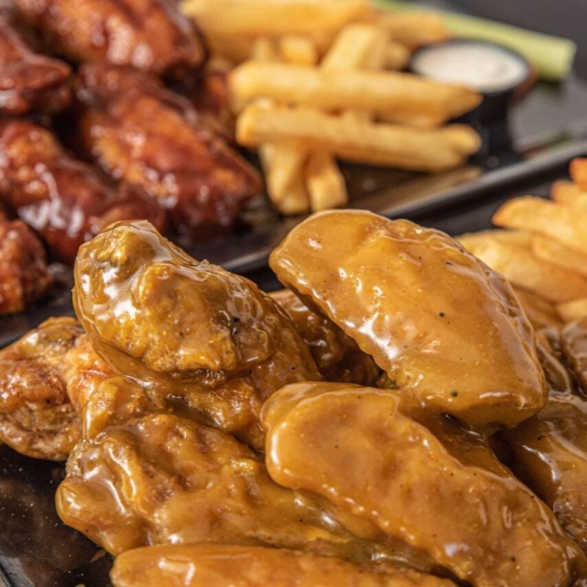 Wings x30 +  3 Papas