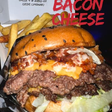 SMASH CHEESE BACON