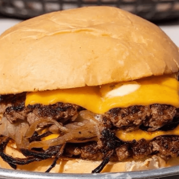 Combo Hamburguesa Media Libra Ropa Vieja