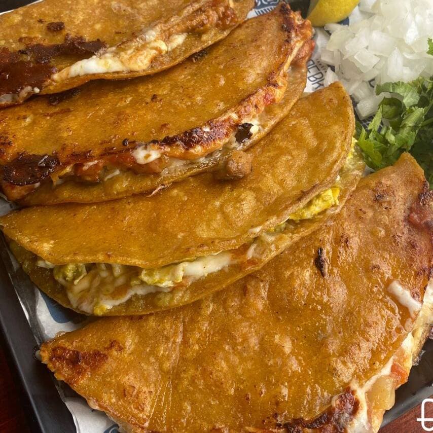 Combo Tacos Dorados + Bebida