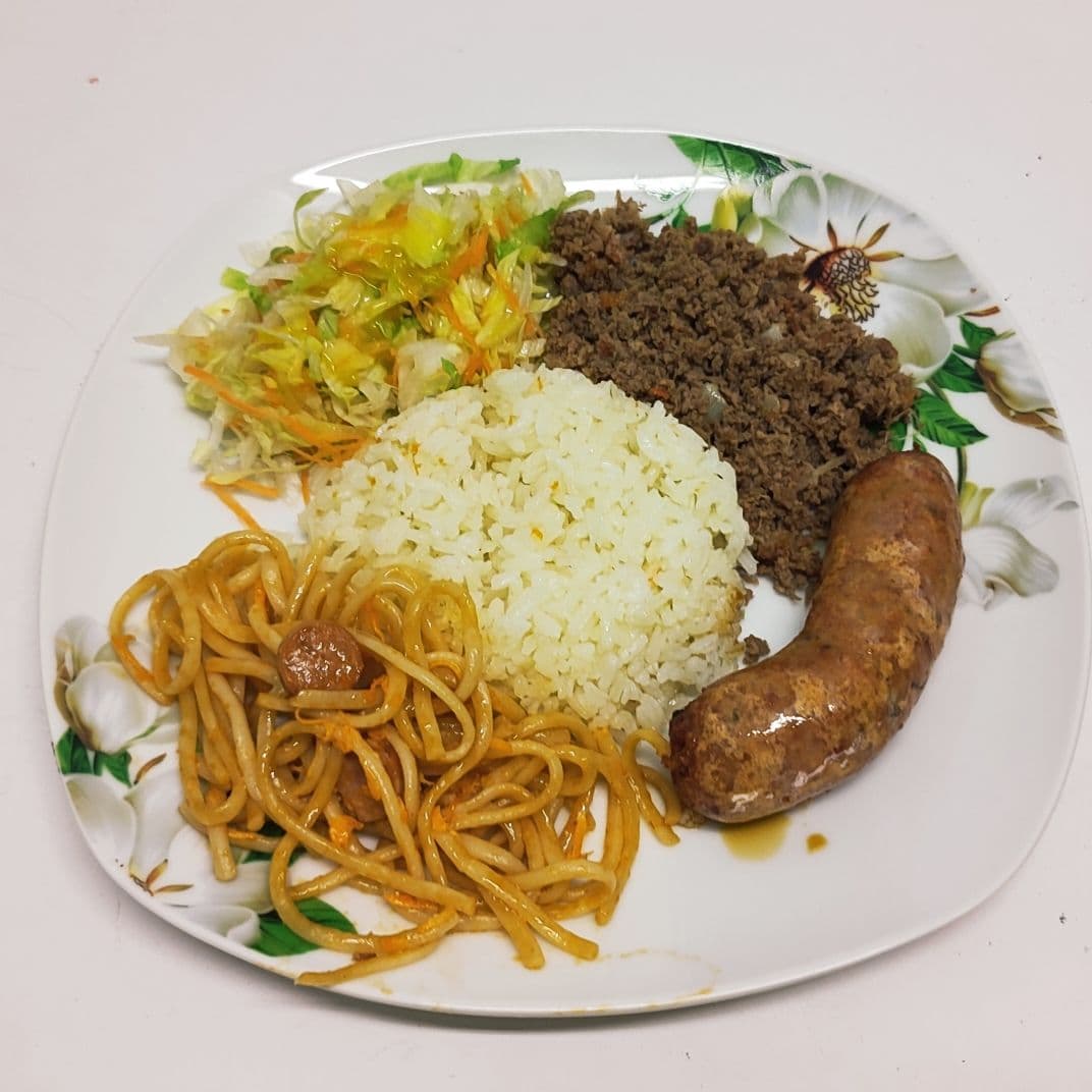 Bandeja con Carne Molida y Chorizo