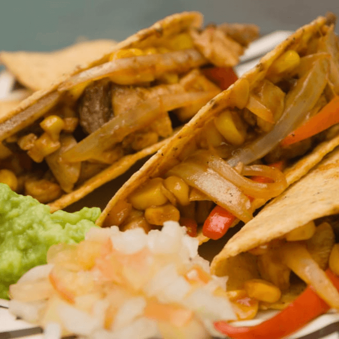 Tacos Tijuanos + Te Helado
