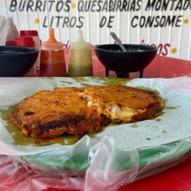 Quesabirria Maíz